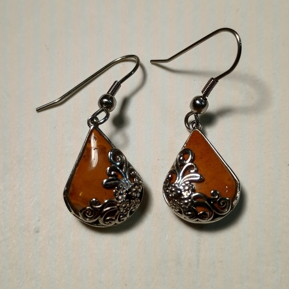 Nice Carmel Color Teardrop Stones With Filigree Bracelet and Earring Set - Picture 4 of 7